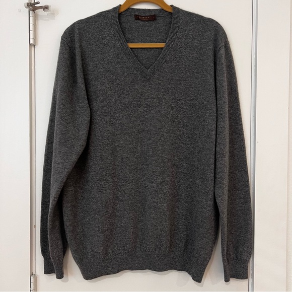 J Hillburn Men’s Cashmere Sweater